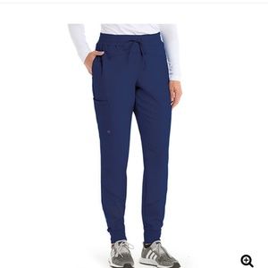 Barco One Women's Three Pocket Elasticwaist Cargo Jogger Tall Pant